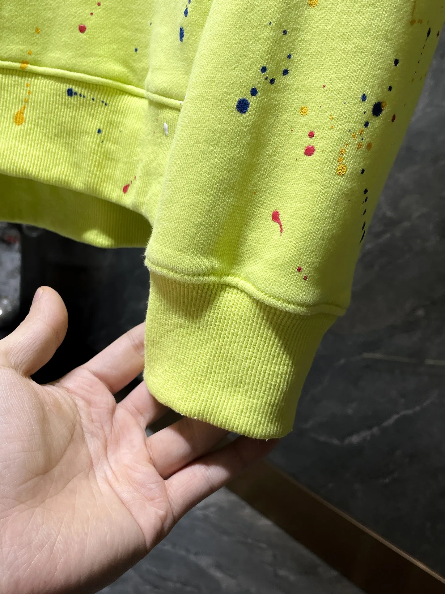 P300 Chrome Hearts Autumn and Winter 2055 Counter Synchronization The highest version! ! Crow Heart Cross Horseshoe Gradient Washed Water Splash Ink Hot Diamond Heavy Industry Sweater Improved Customized Version 1:1 High Weight High Quality Fabric Recommended Colors: Gradient Black Gradient Pink Gradient Green Code Number: S, M, L, XL